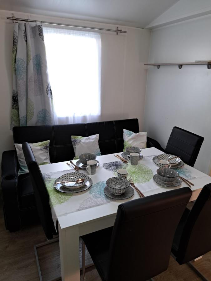 Mobilheim Chalet Bei Georg 제키르헨 암 발레르제 외부 사진