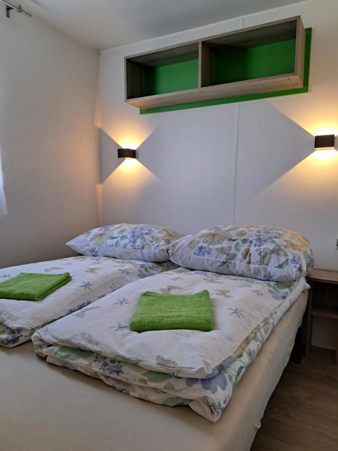 Mobilheim Chalet Bei Georg 제키르헨 암 발레르제 외부 사진